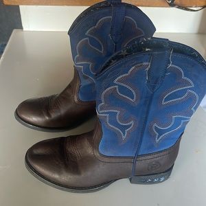 Kids western Roper boots.  Light up heel